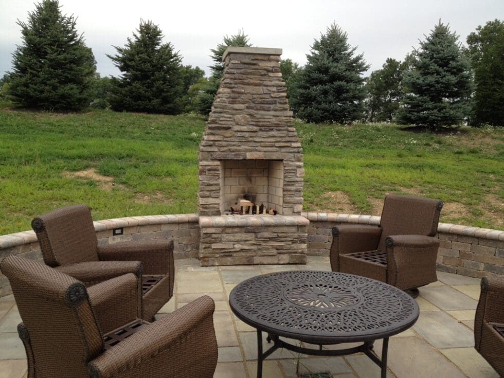 Granville Outdoor Isokern Aspen Fireplace & Patio